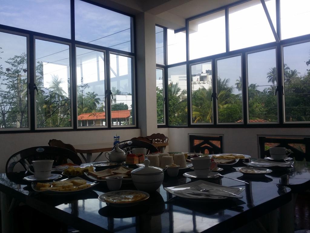 Heaven Star Rest Bed & Breakfast Mirissa Exterior photo